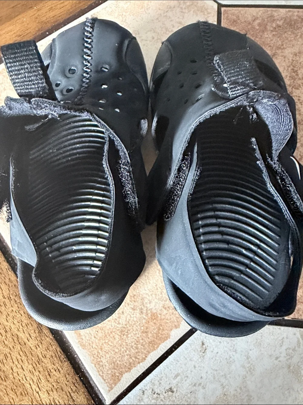 Nike Kids Black Open-Toe Sport Sandals with Hook Strap